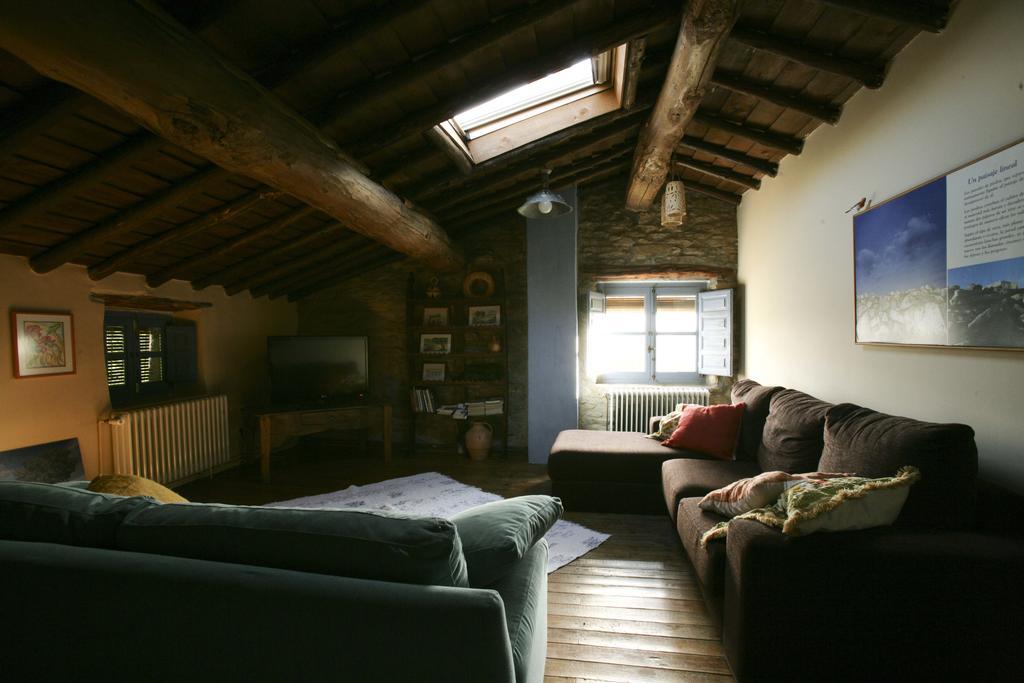 La Casa De Los Arribes Fornillos de Fermoselle Luaran gambar