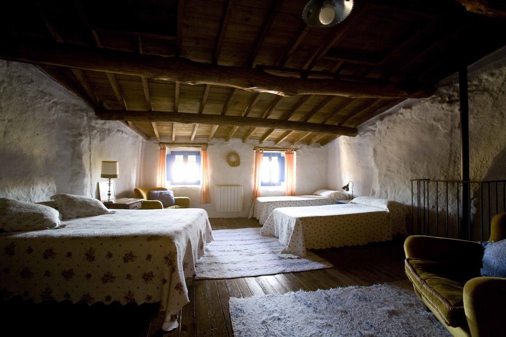 La Casa De Los Arribes Fornillos de Fermoselle Luaran gambar